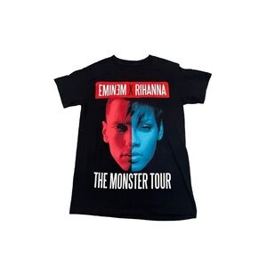 Eminem x Rihanna The Monster Tour Tee Size Small